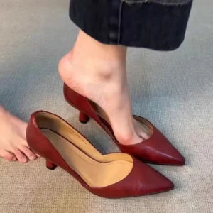 أحذية نسائية بكعب عالٍ مدبب من الأمام، صنادل صيفية جديدة للنساء 2025، أحذية جلدية فاخرة وجذابة للعمل، أحذية رسمية أنيقة من ماركات عالمية